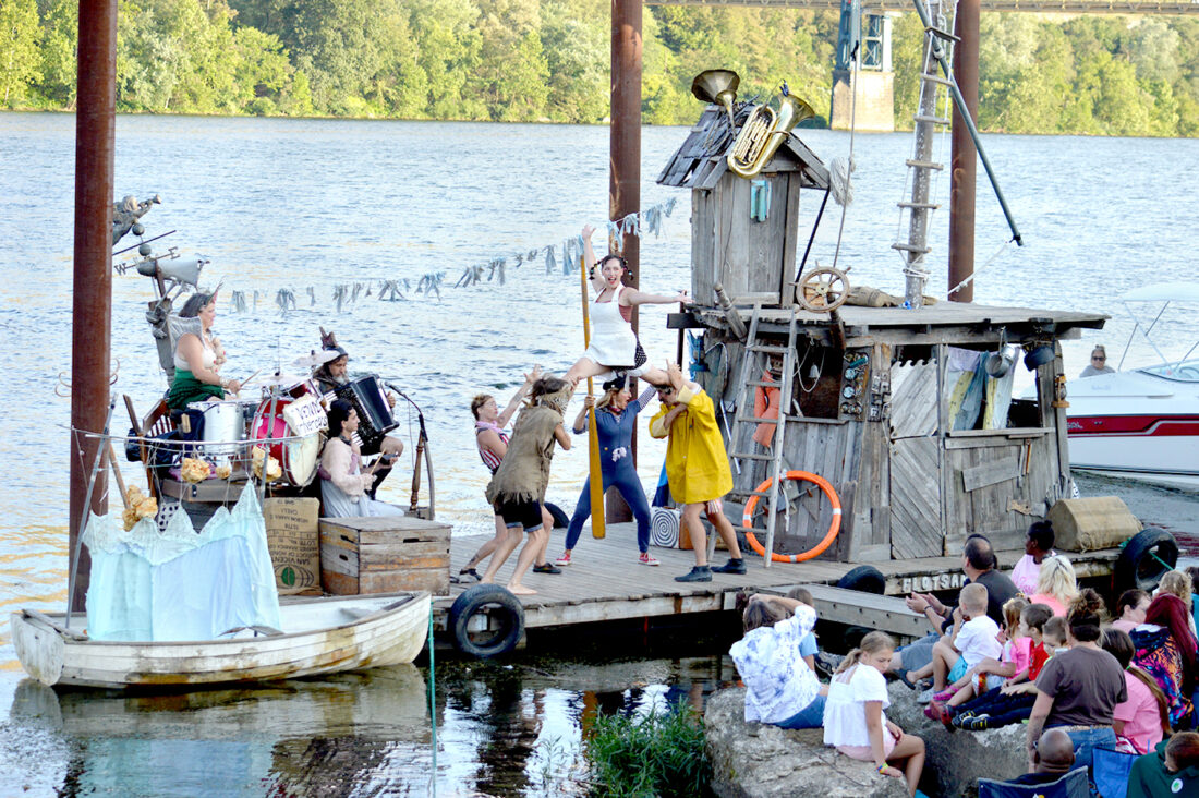 Flotsam River Circus entertains packed crowd in Steubenville News